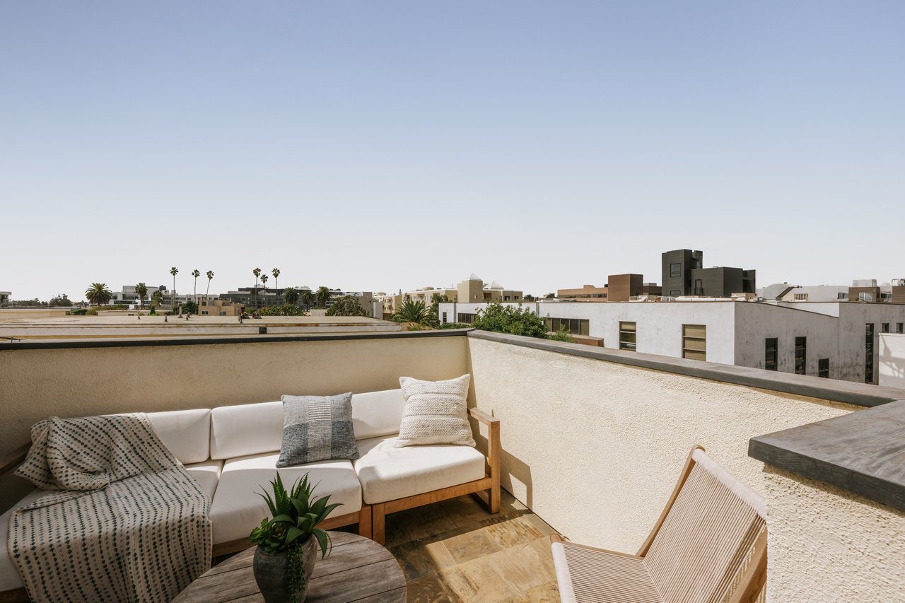 1524 11th St Unit: E