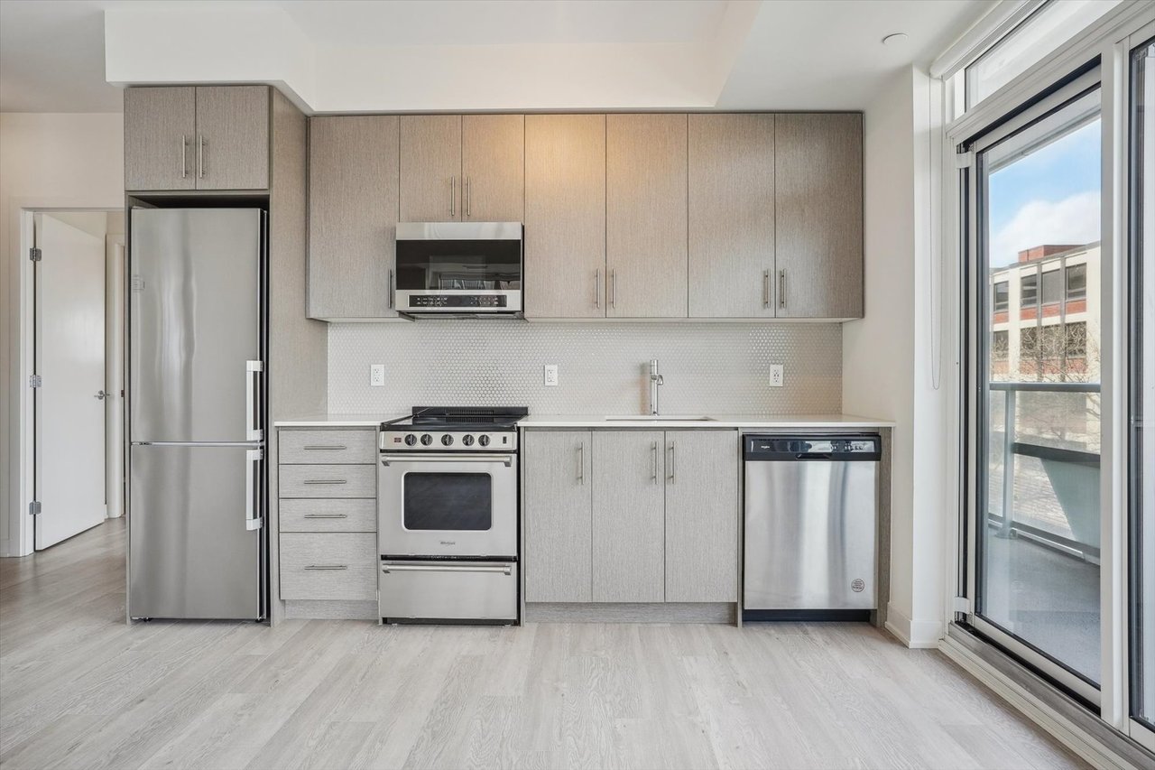 #403 - 212 King William Street
