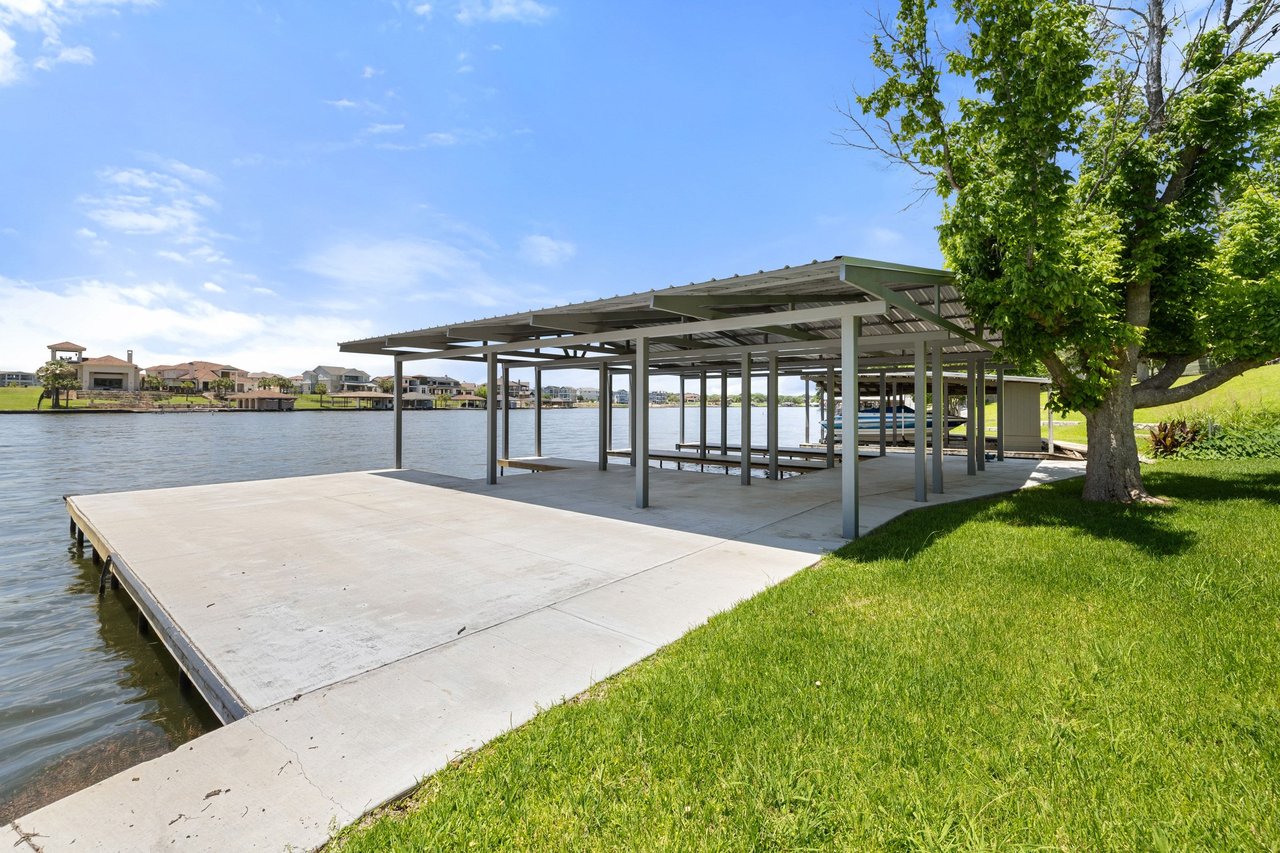 1514 Williams Lakeshore