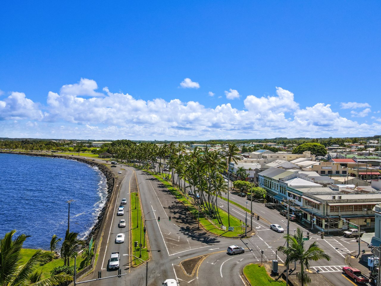 Hilo's Coastal Road and Town