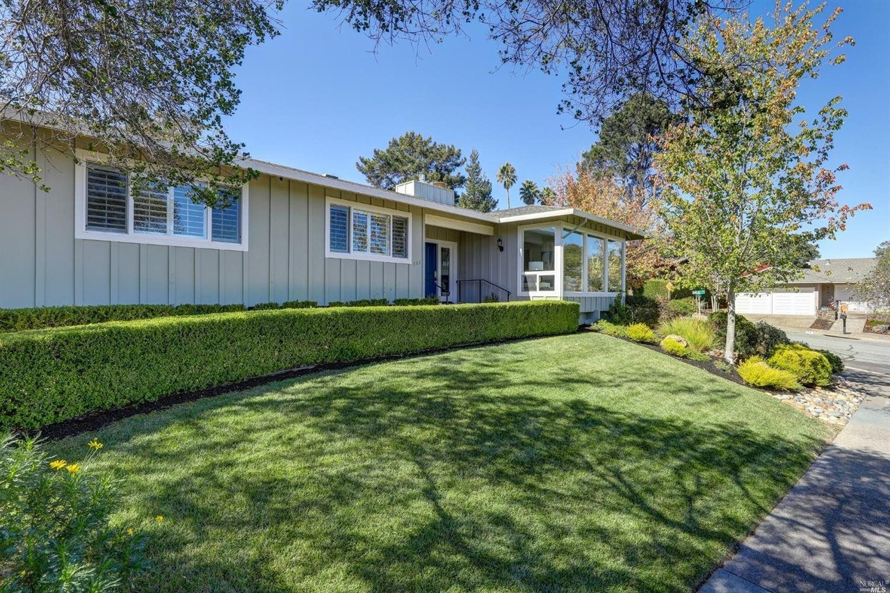 151 Fernwood Dr