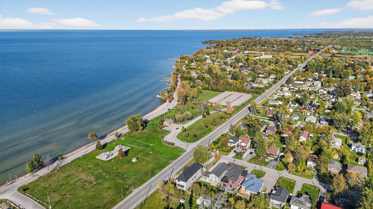 802 Willowview Rd, Georgina