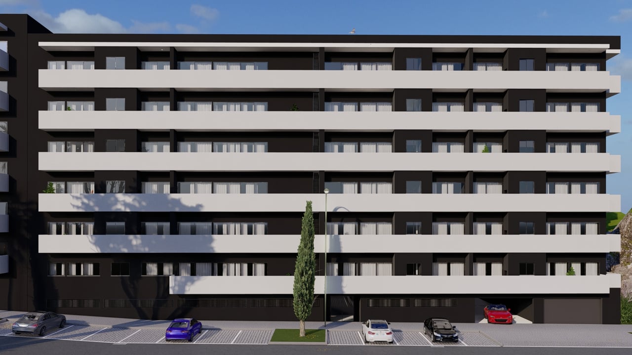 Bright 2-Bedroom, 2-Bath Apartment with Balcony in Águas Santas, Maia