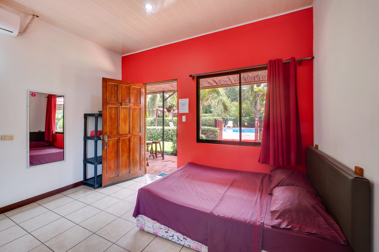 Tamarit House | Spacious Tropical Retreat in Villareal, Costa Rica