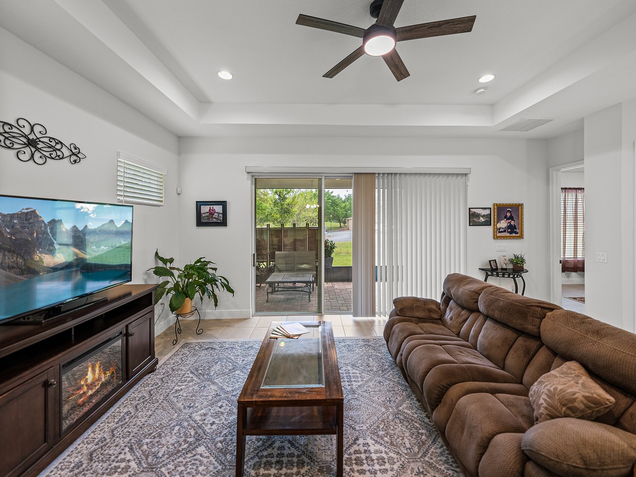 14198 THOROUGHBRED DR