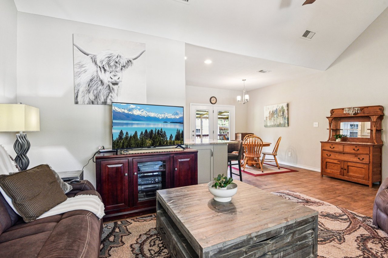 111 Indian Trail, Spring Branch 