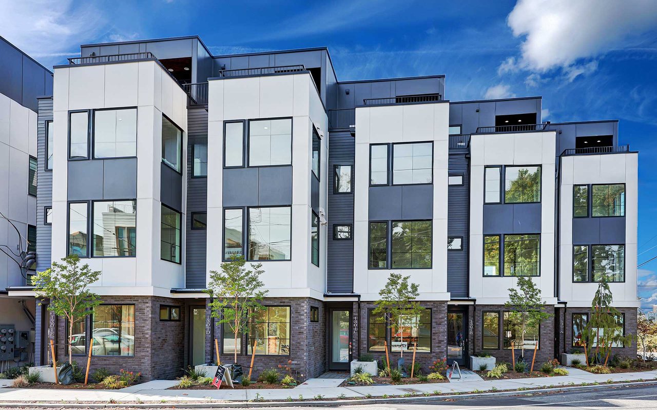 Adler in Leschi · 1301 D