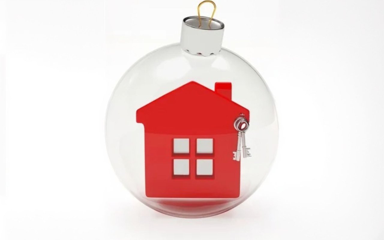 5 Reasons To Sell Your Home During The Holidays