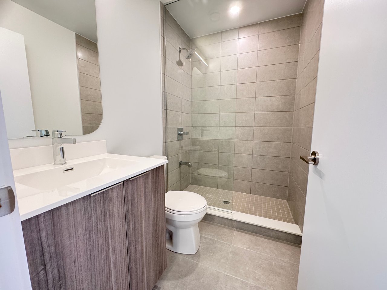 15 Richardson Street Unit: 1504