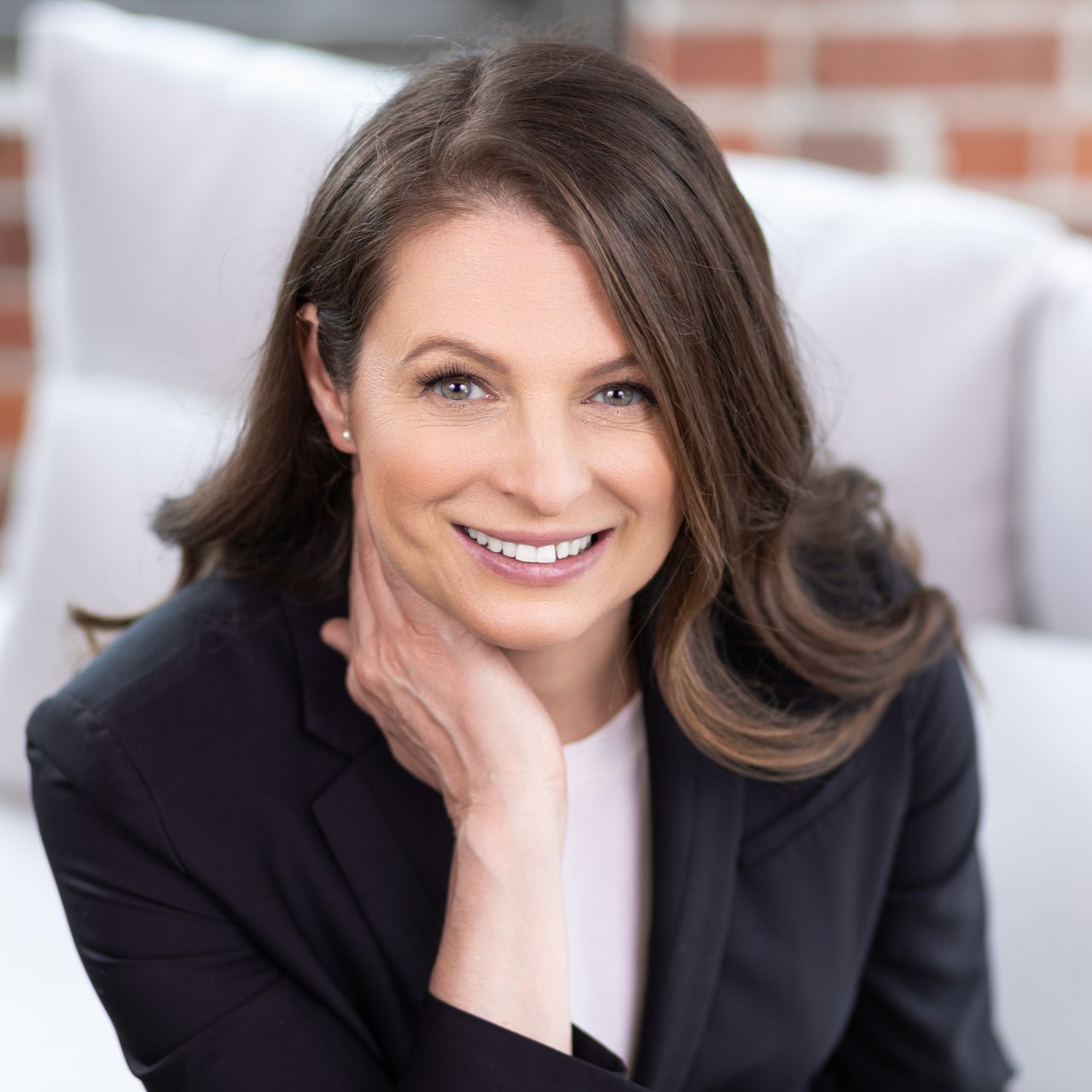 Angie Holmstrom Seattle, WA Real Estate Agent Headshot