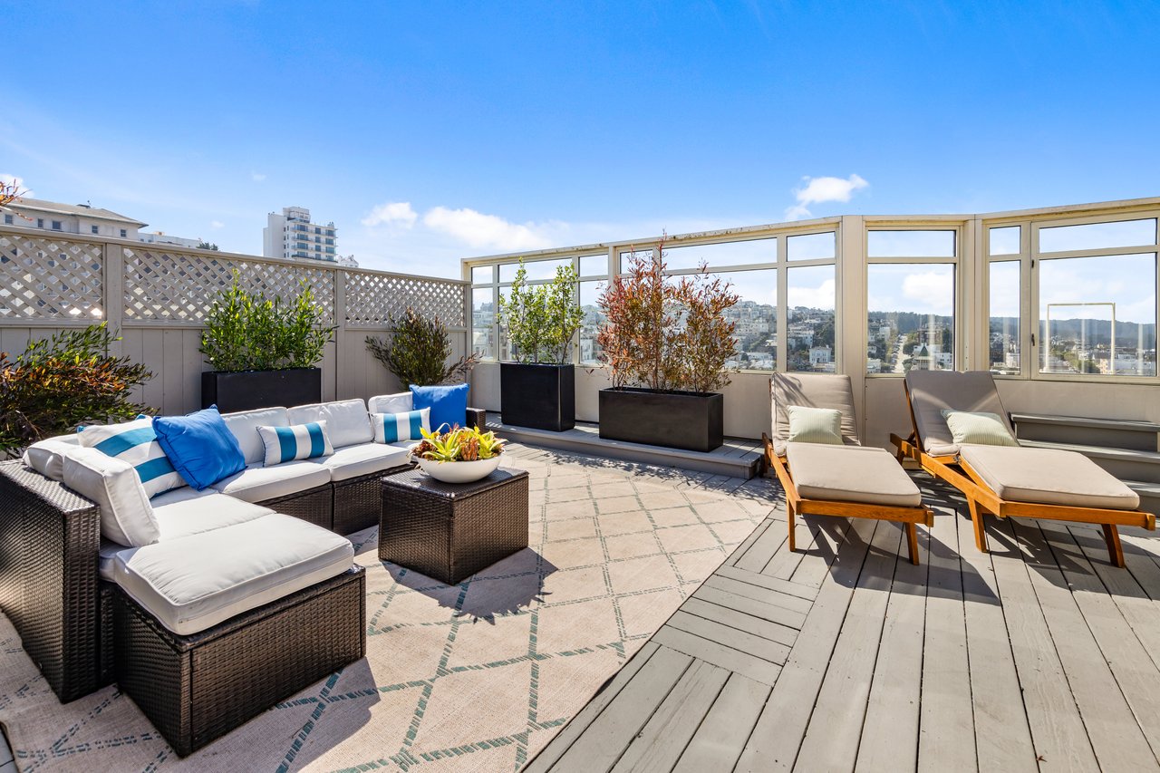 2100 Green Street Penthouse