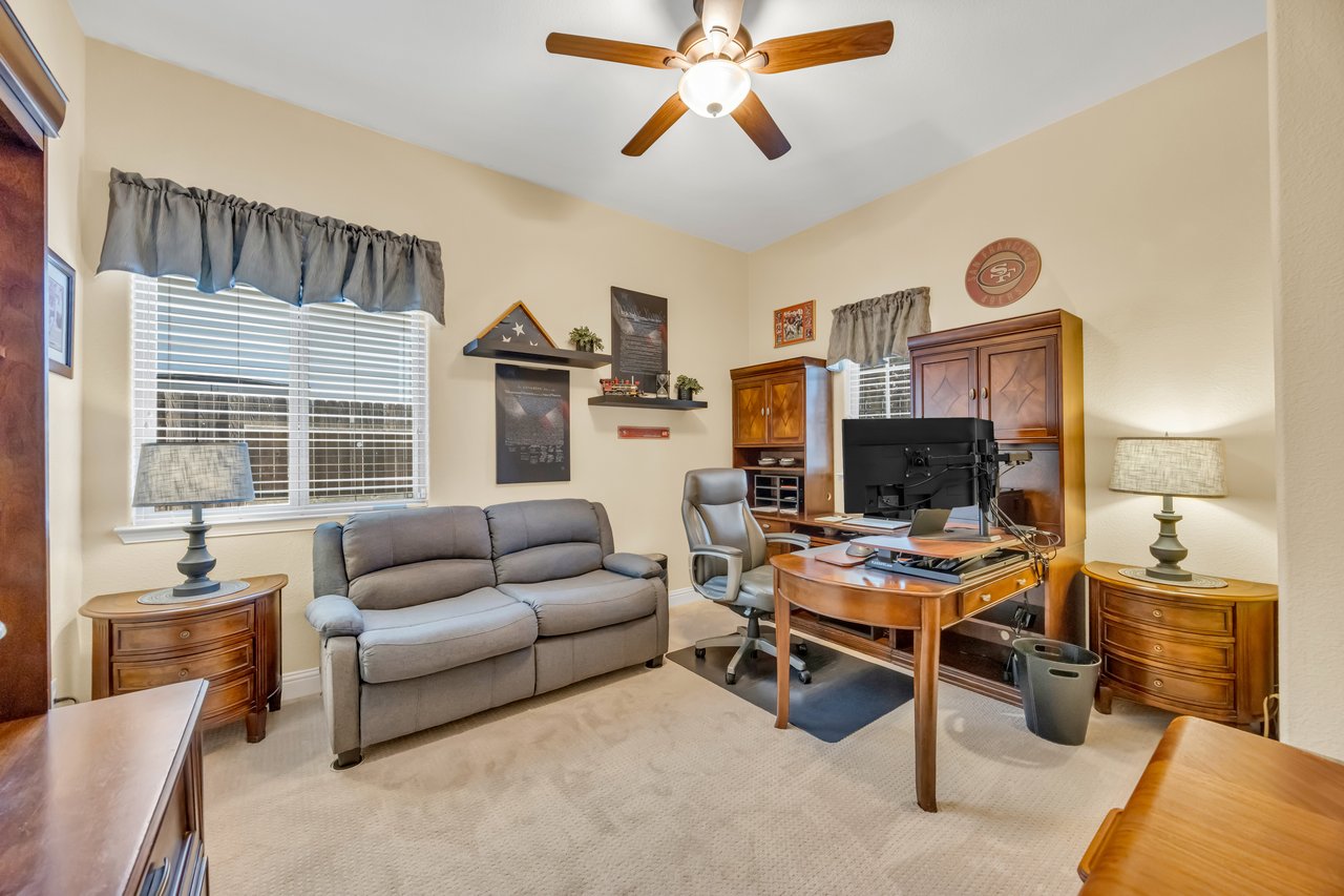 4040 Borderlands Dr