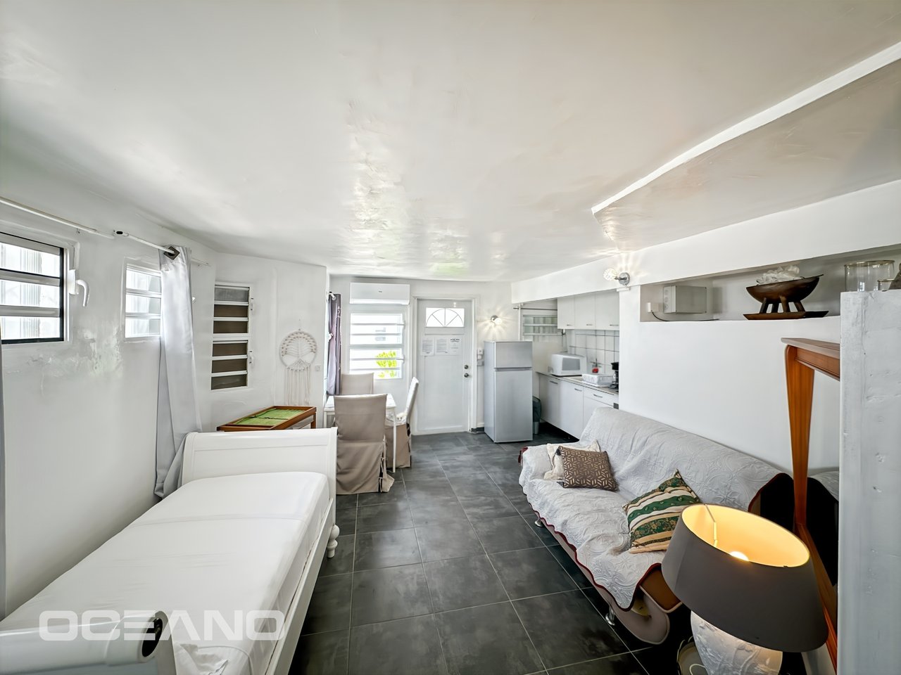 EXCLUSIVE : Set of 2 Apartments (T3 & T2) with Terraces - Charm and Investment Potential