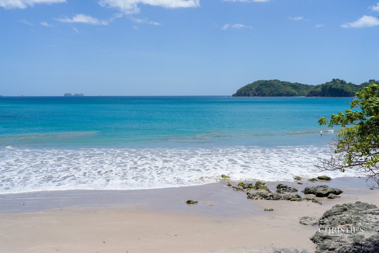 Casa Playa Bonita | Beachfront Luxury Estate in Playa Flamingo