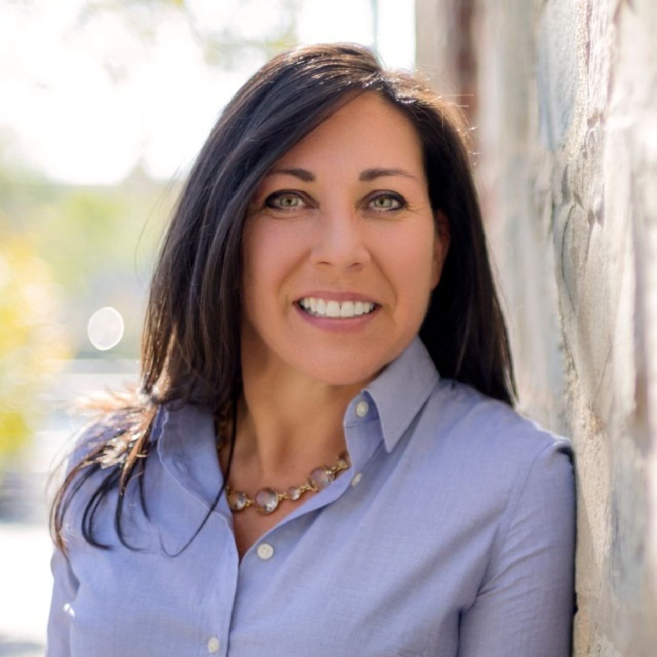 Gina DiCenzo Providence, RI Real Estate Agent Headshot