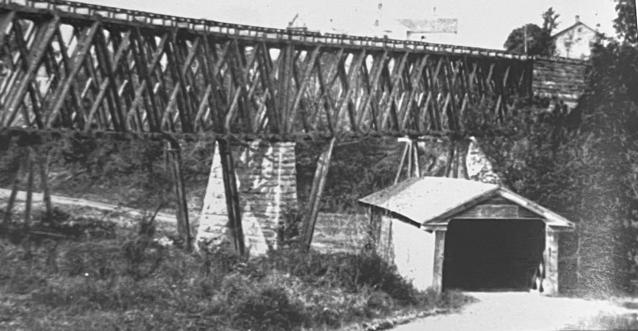 Elephants on Main Street:The day a circus came to town and elephants roamed Main Street in Chatham.