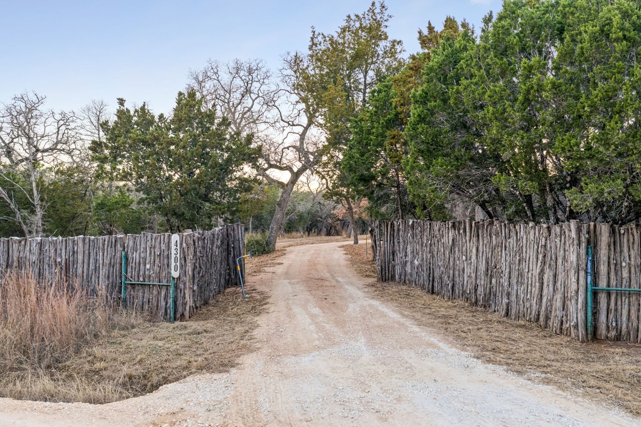 4300 Travis Peak Trail