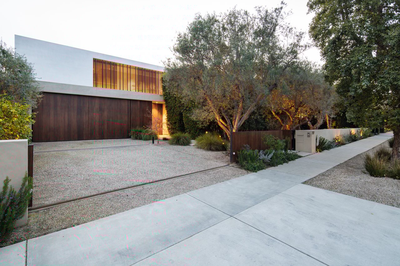 717 Moreno Ave 