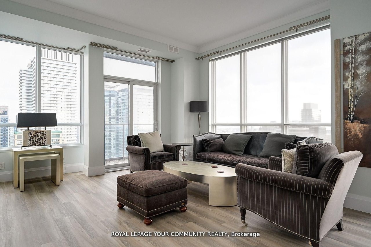 PREMIUM YORKVILLE LIVING