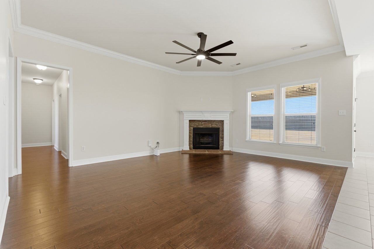 4 Bedroom Meridianville Home with Fully Fenced Yard!