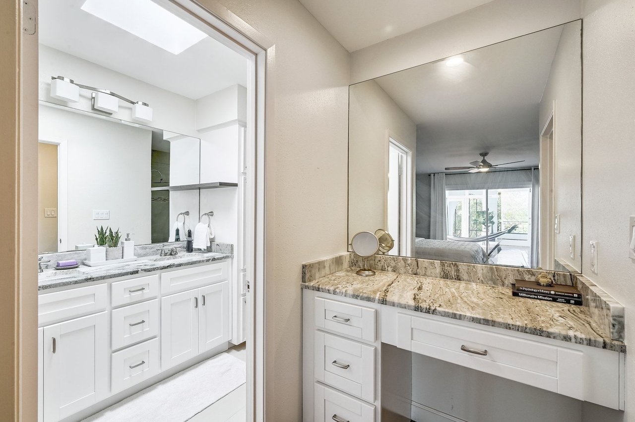 409 Seawind Lakeway