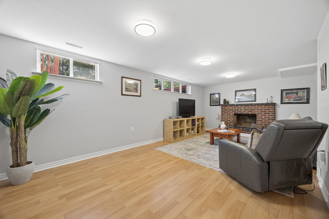 73 Fulbert Cres