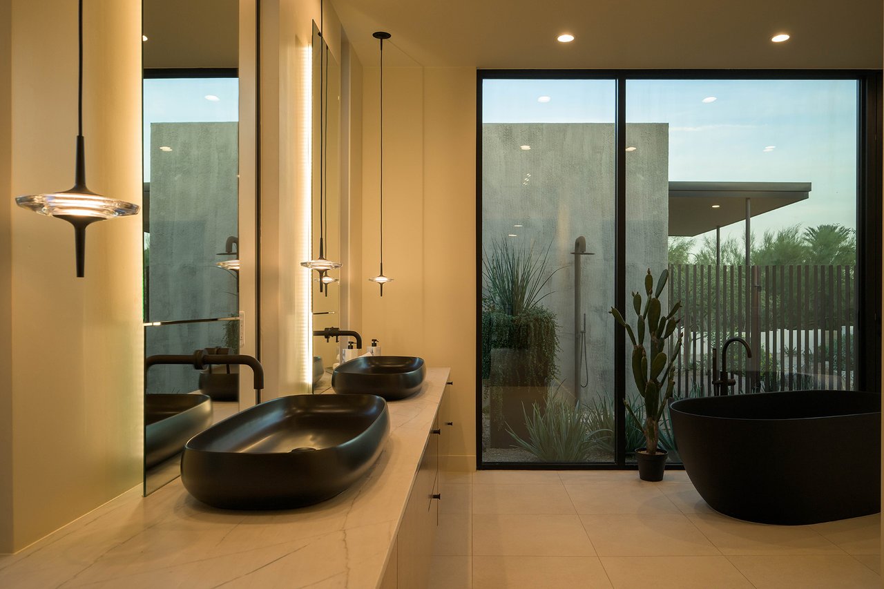 5287 N INVERGORDON Road