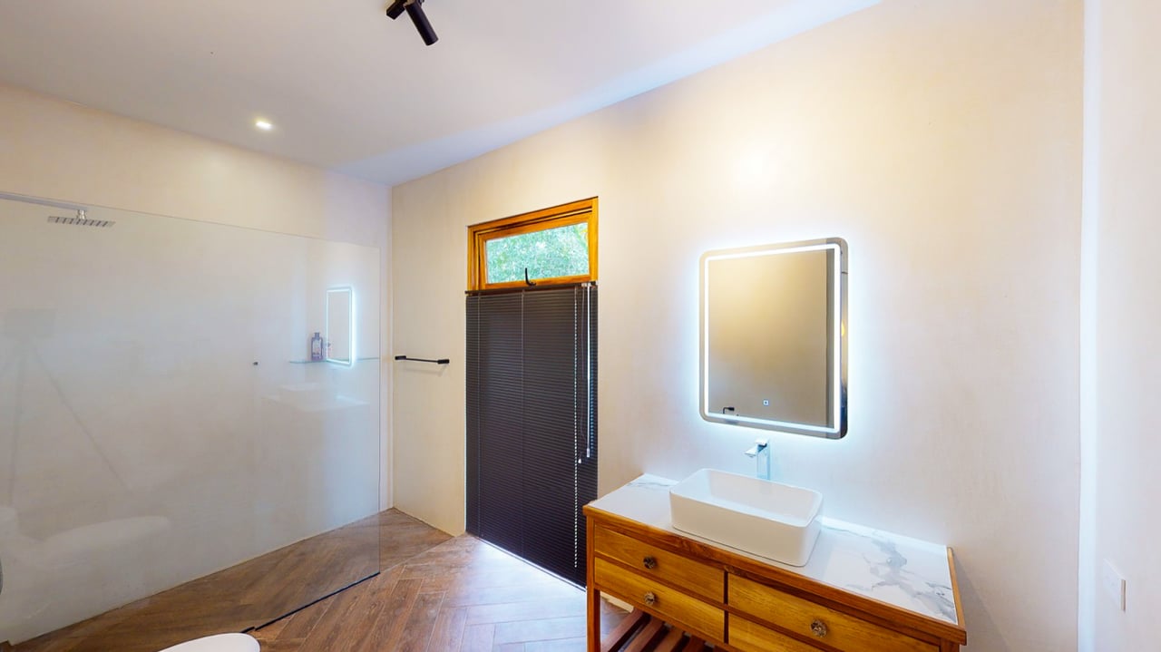 Five Star Private Rainforest Estate on Acreage with Creek