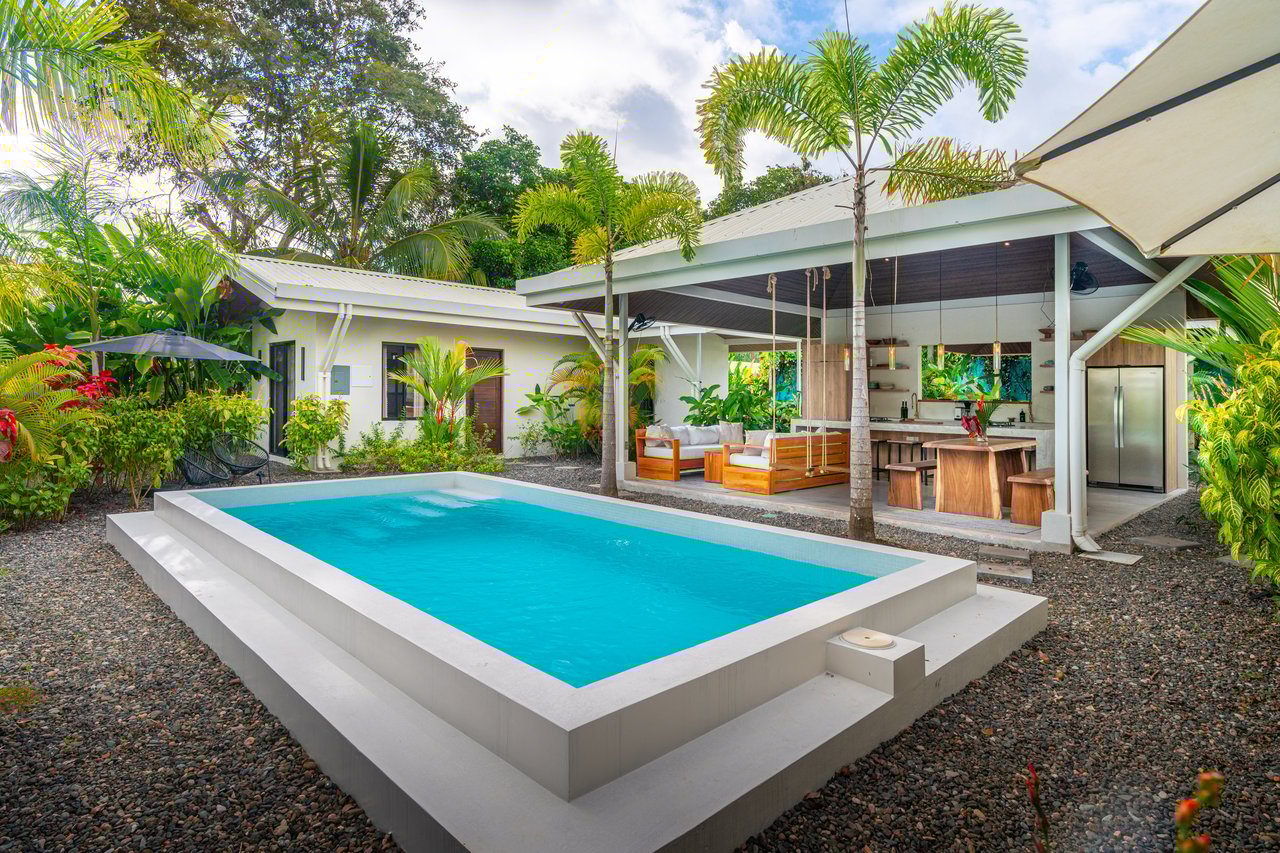 Income Ready Boutique Investment near Whale's Tail Beach