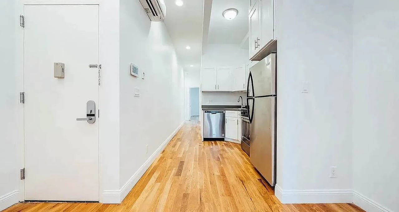 295 Wyckoff Ave 3R