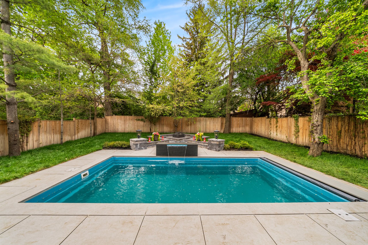 148 Munro Boulevard