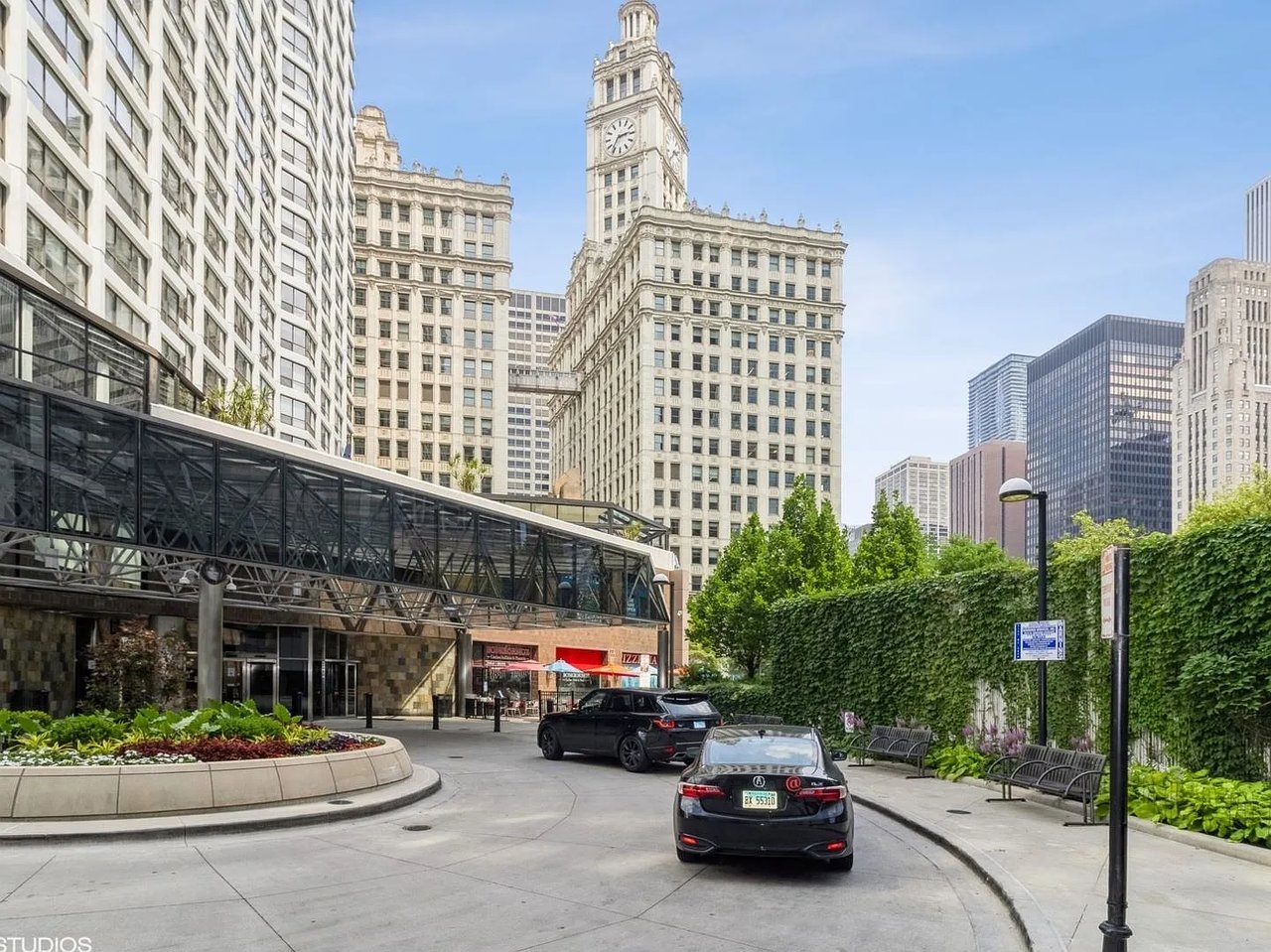 405 N Wabash Ave #214