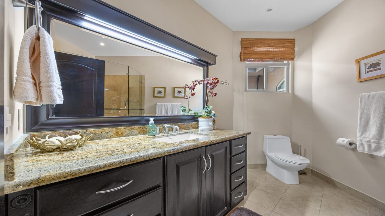 Exquisite Estate in Catalina Cove – Walk to the Beach, Live the Dream