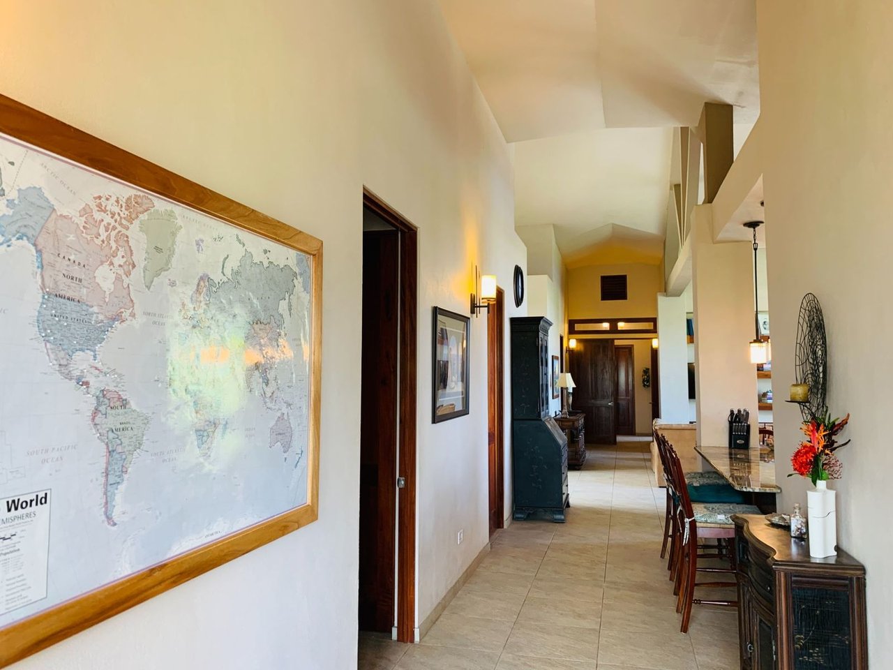 Ocean View Estate with Guest Cabins, Ojochal, Puntarenas