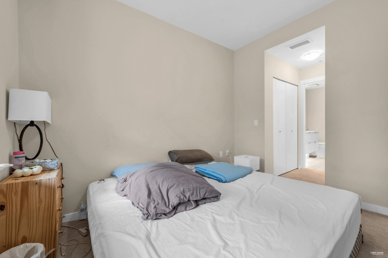 9213 Odlin Rd, #120