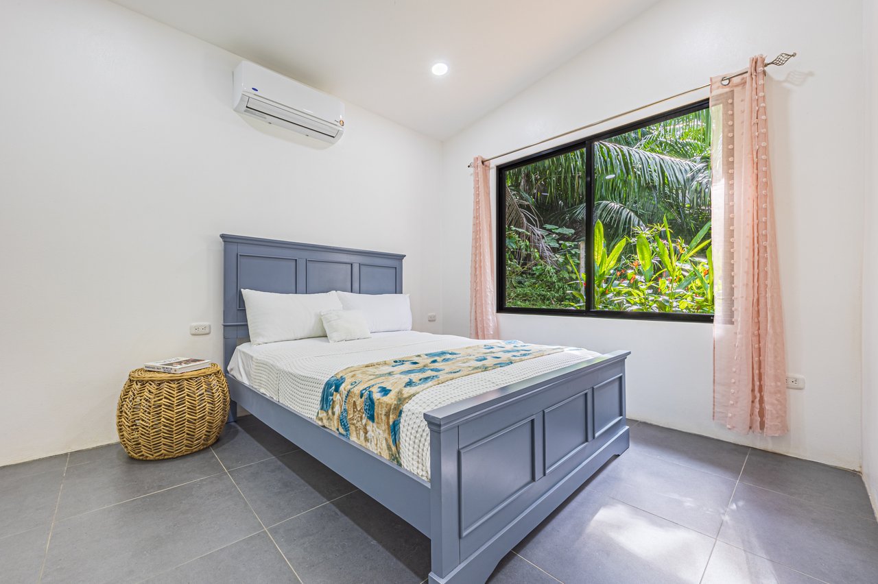 CASA PALMA VERDE – 3 Bedroom & 3 Bathroom Home with Bathtub, Big Pool and Extra Building Site – 0.72 Acres