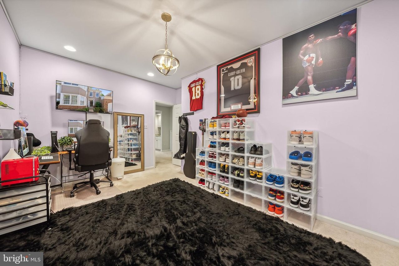 1239 Woodbrook Court
