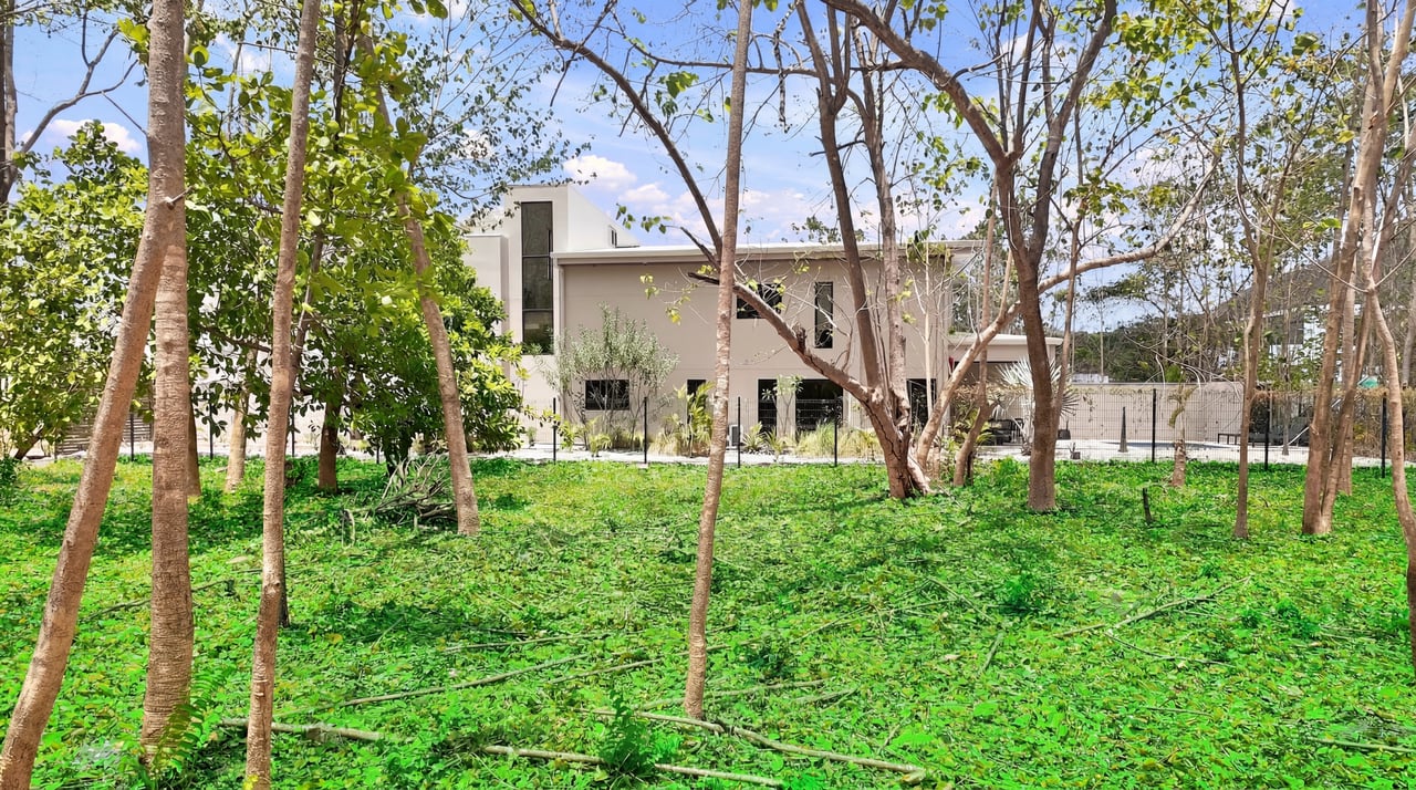 FLAMINGO BEACH LOT FOR SALE 