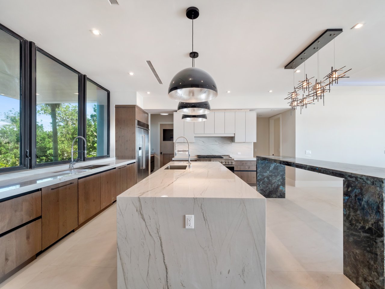 3615 W Gulf DR