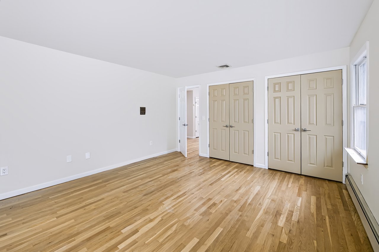156 River Rd