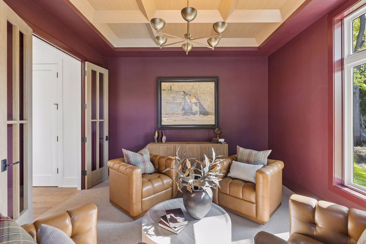 4909 Rolling Green Pkwy, Edina