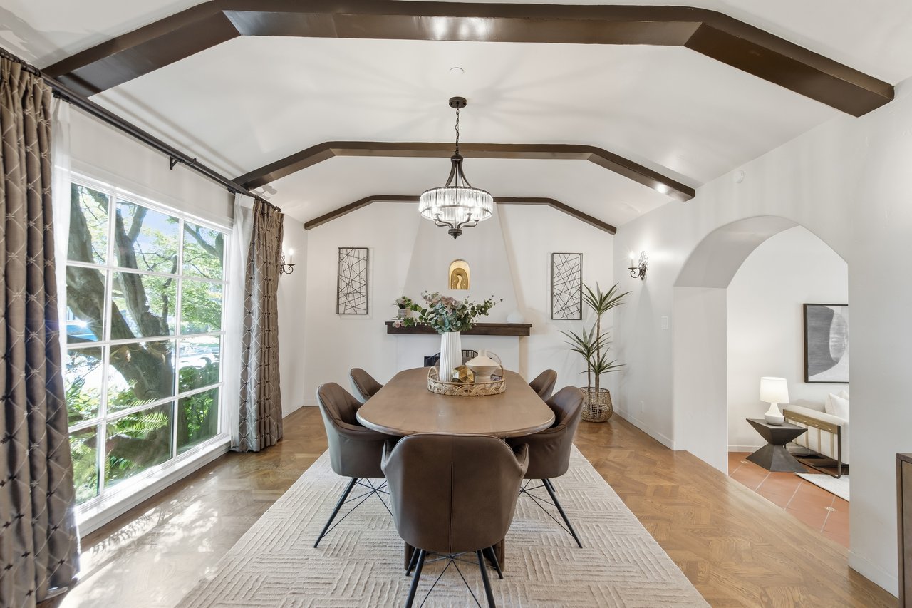 122 Castilian Way