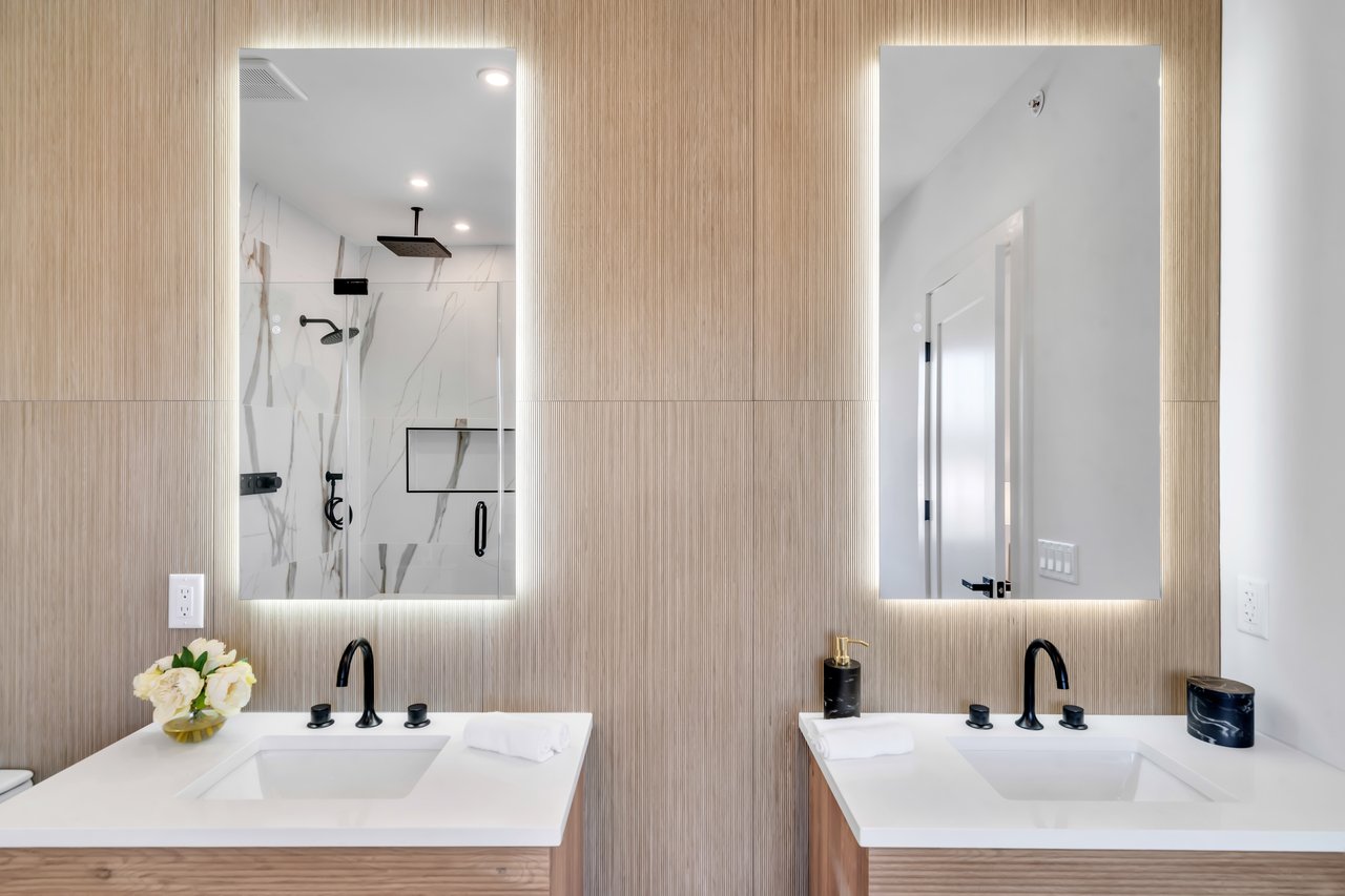 2220 Mackay Avenue B