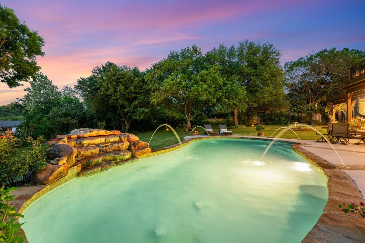 Tucked Away in West Lake Hills