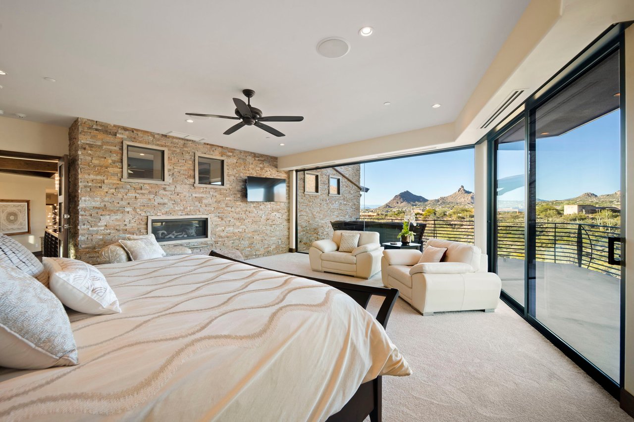 10570 E Pinnacle Peak Road