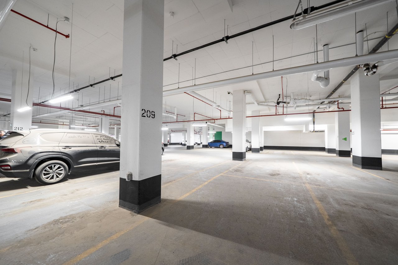 30 Upper Mall Way, A2205