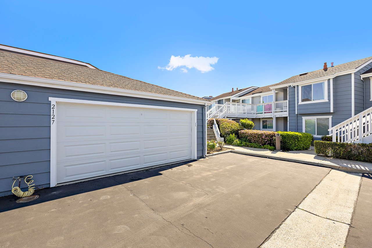 2127 Avenida Espada 210