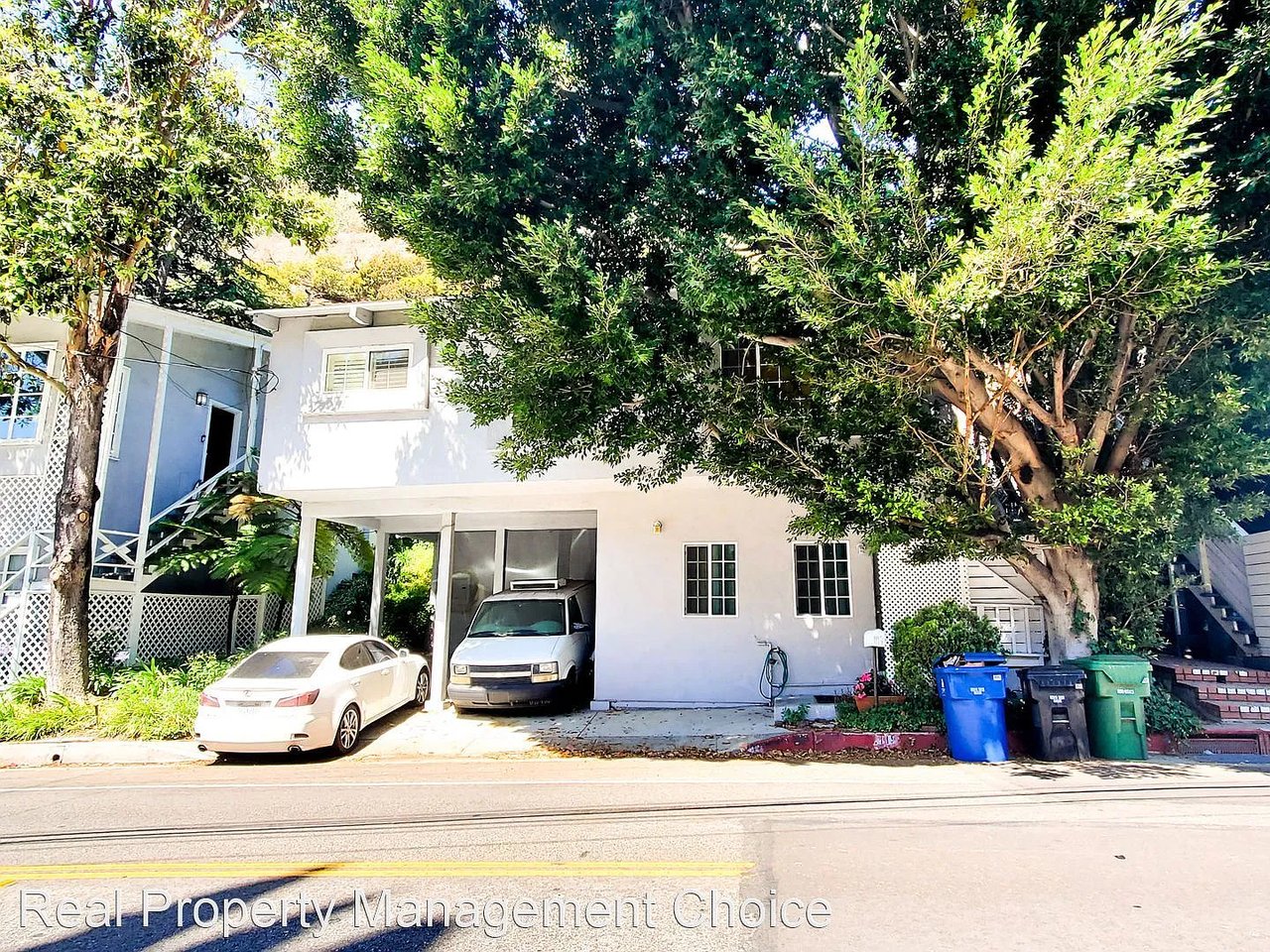 1115 N Beverly Glen Blvd