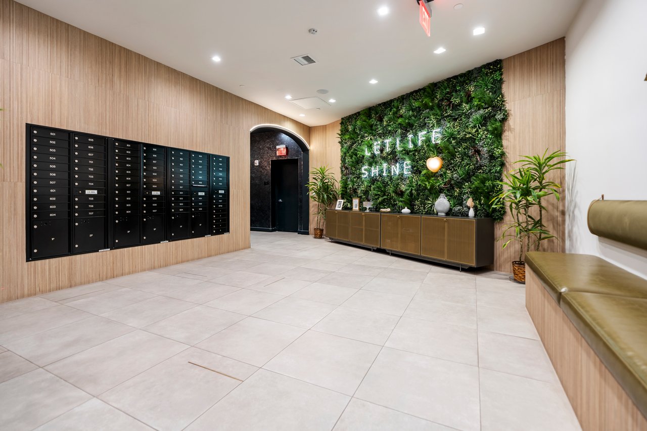 8701 Churchill Rd Unit 1401