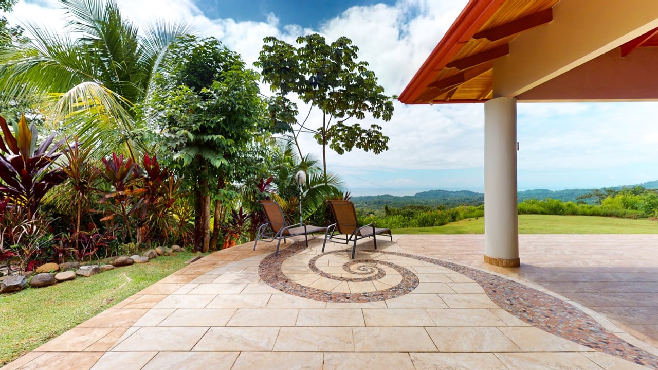 Ocean View home with Stunning Architectural Features in Tranquil Ojochal Hills